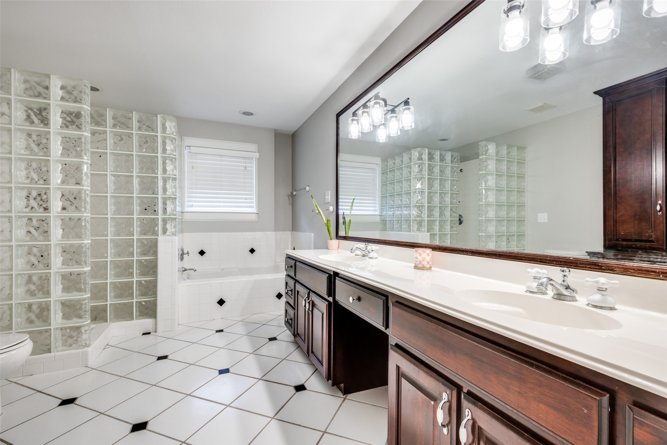 2706 Brookside Lane Mckinney TX 75072