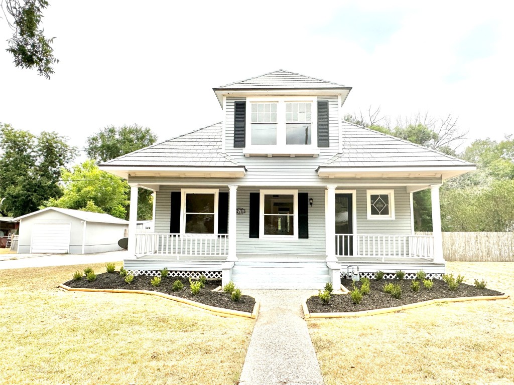 617 Hanover Street Edna TX 77957
