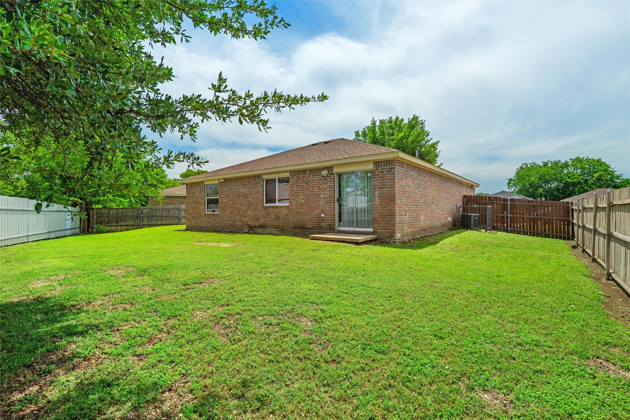 3145 Ronay Drive Forest Hill TX 76140