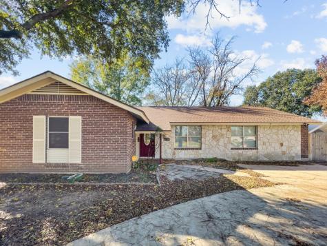 1330 Doncaster Street Irving TX 75062