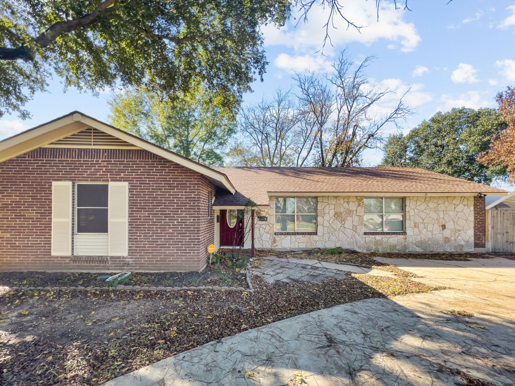 1330 Doncaster Street Irving TX 75062