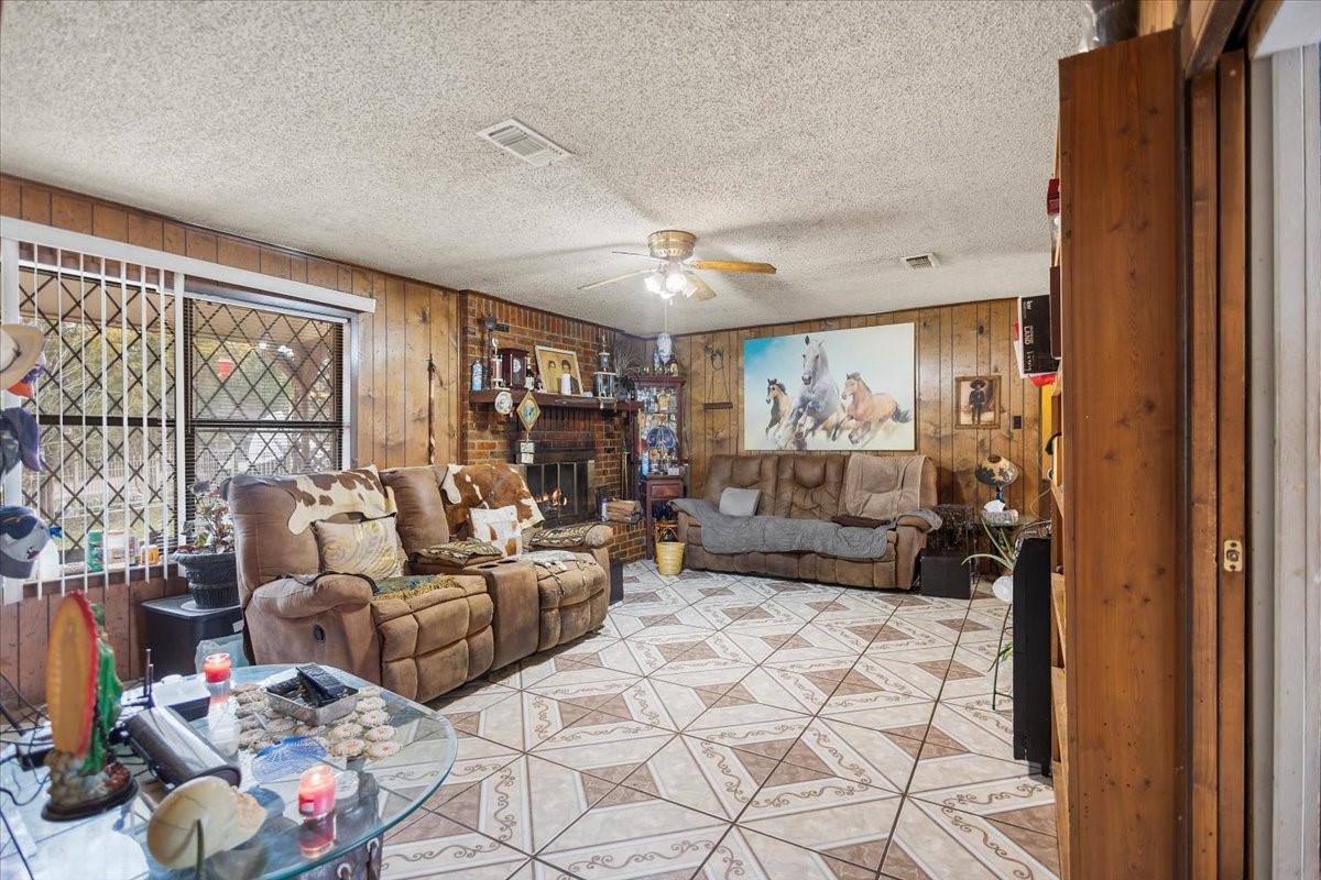 2605 Vz County Road 4923 Ben Wheeler TX 75754