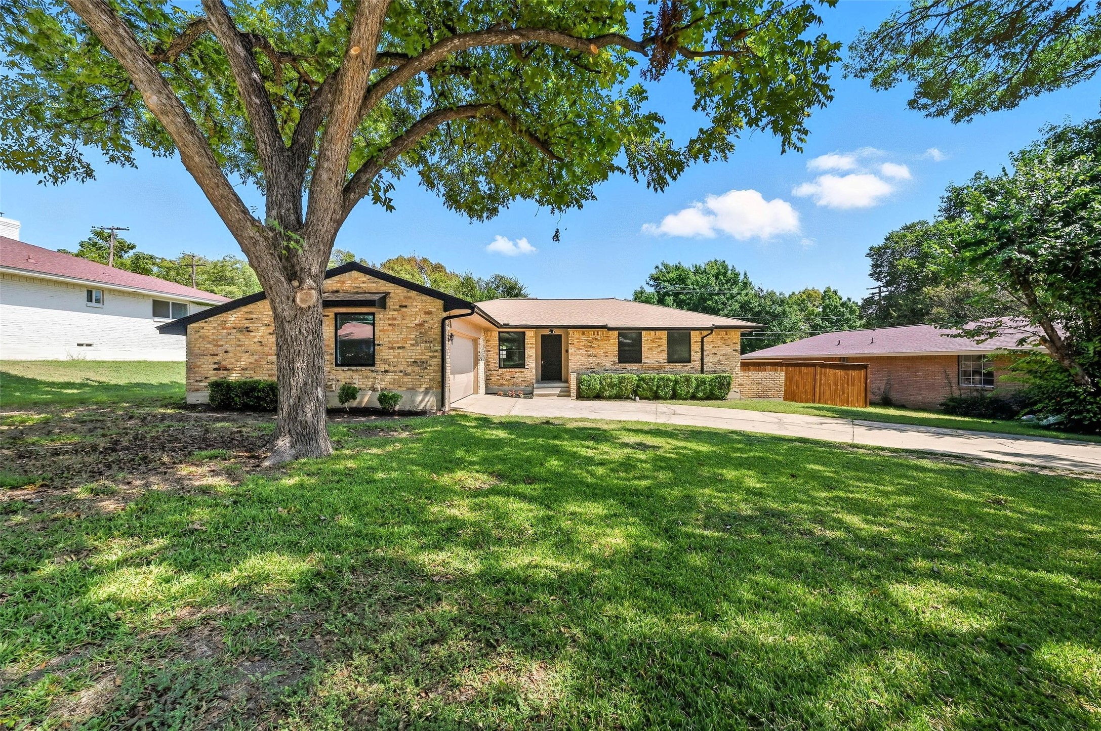 5520 Oak Trail Dallas TX 75232