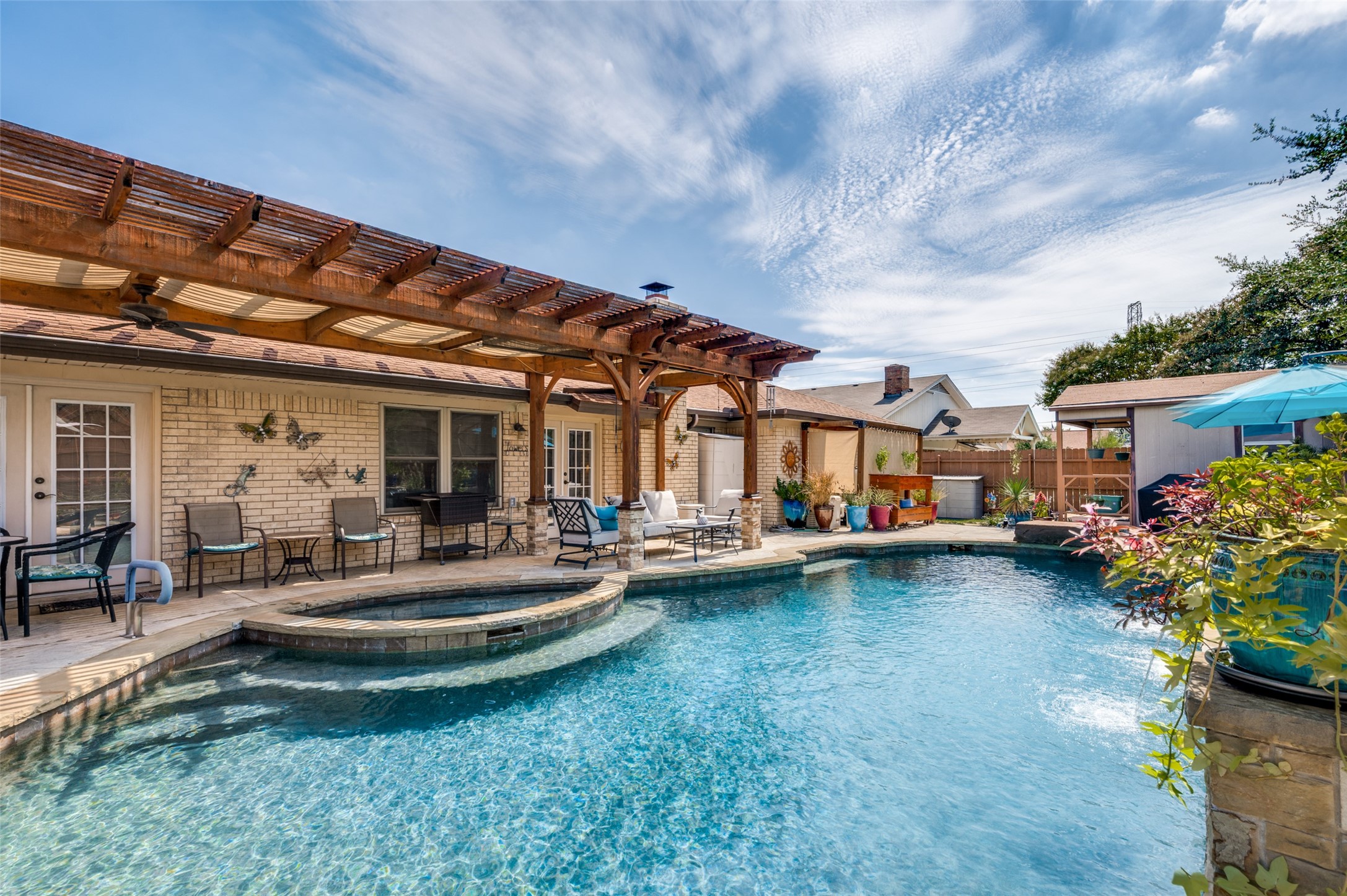 5505 Wood View Street North Richland Hills TX 76180