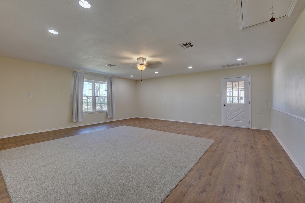 190 County Road 3198 Valley Mills TX 76689