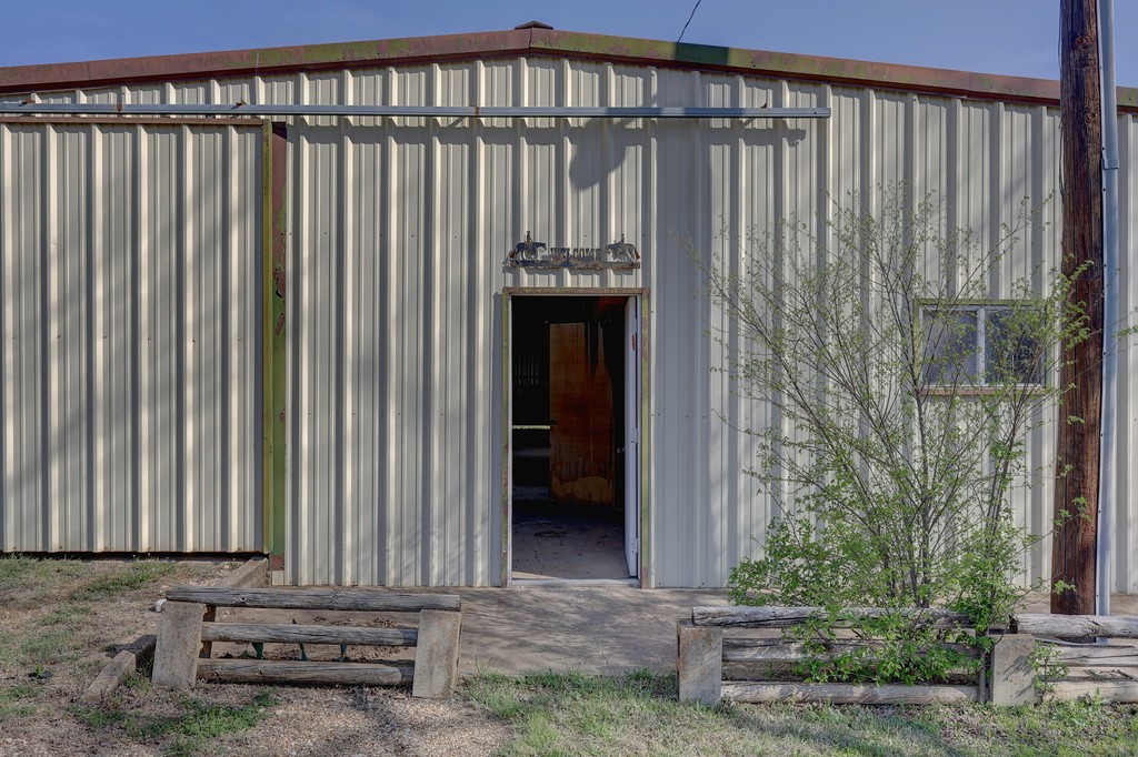 190 County Road 3198 Valley Mills TX 76689