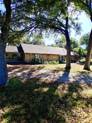 190 County Road 3198 Valley Mills TX 76689