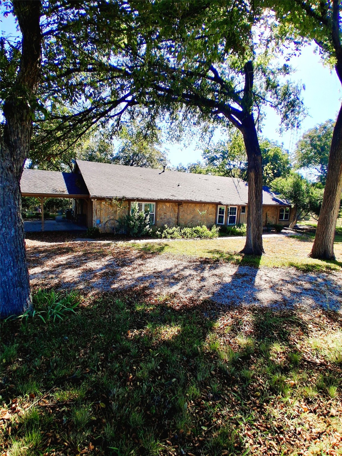 190 County Road 3198 Valley Mills TX 76689