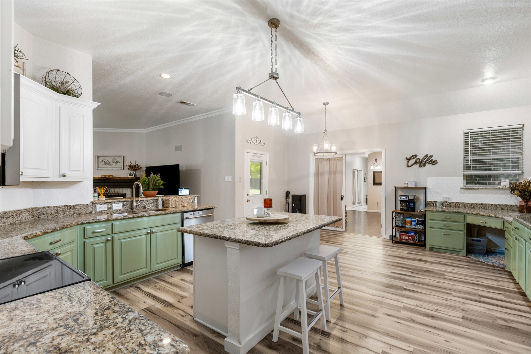 4404 Cluster Oak Court Granbury TX 76049