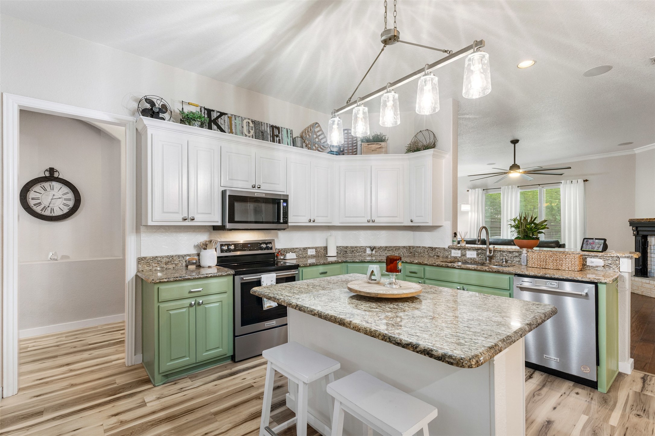 4404 Cluster Oak Court Granbury TX 76049