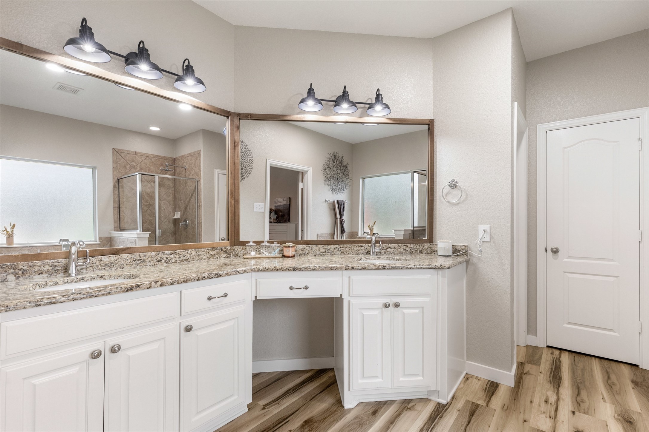 4404 Cluster Oak Court Granbury TX 76049