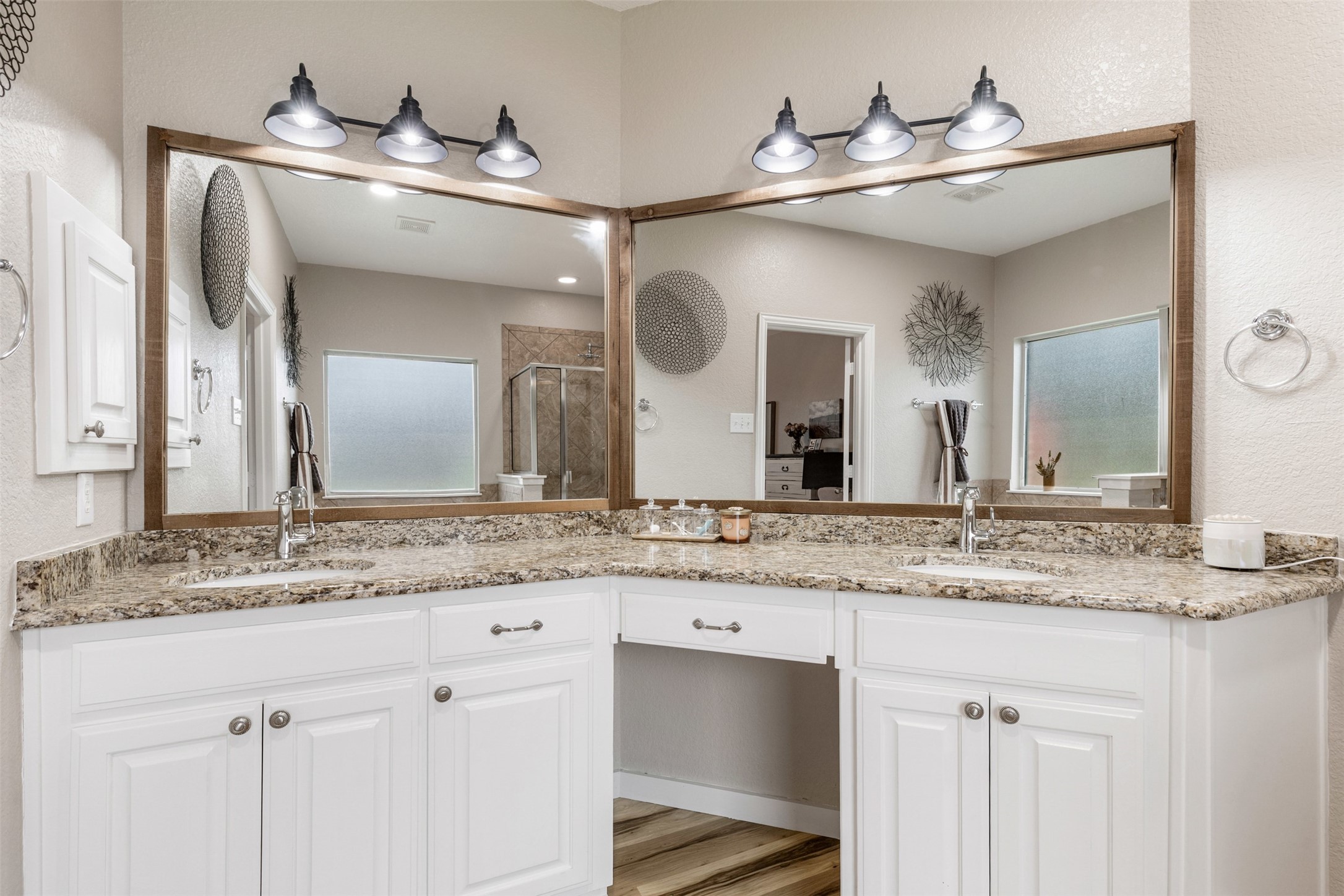 4404 Cluster Oak Court Granbury TX 76049