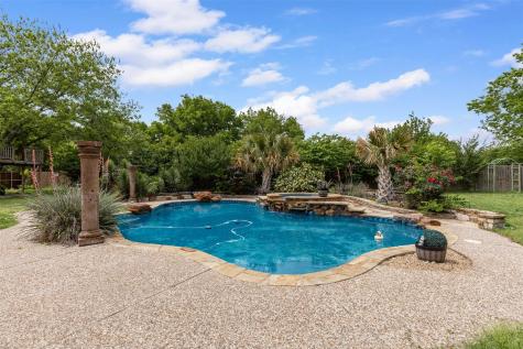 4404 Cluster Oak Court Granbury TX 76049