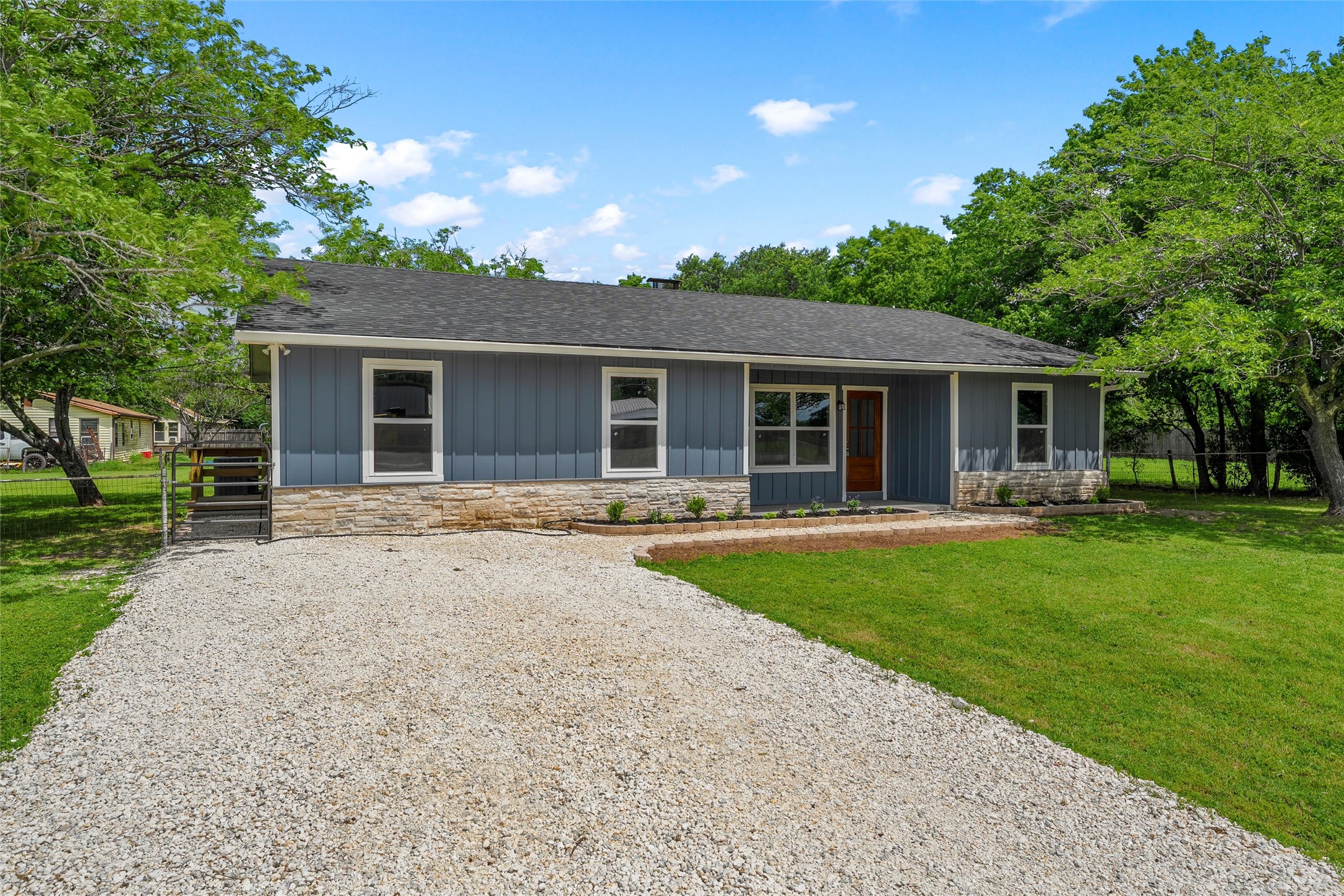 4593 E Old Axtell Road Axtell TX 76624
