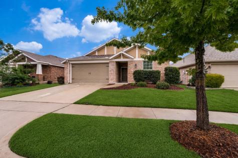 1612 Meadow Trail Lane Aubrey TX 76227