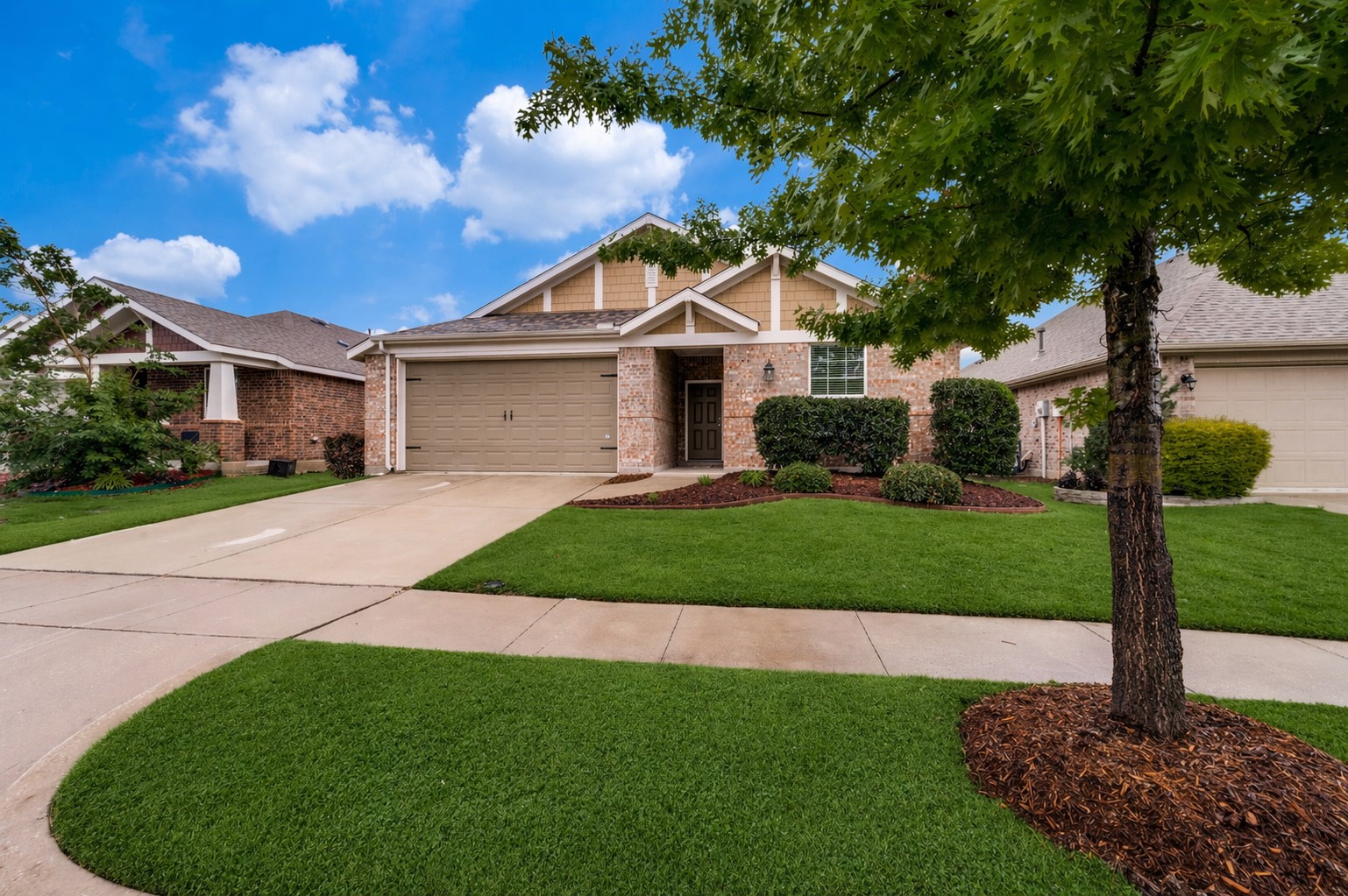 1612 Meadow Trail Lane Aubrey TX 76227