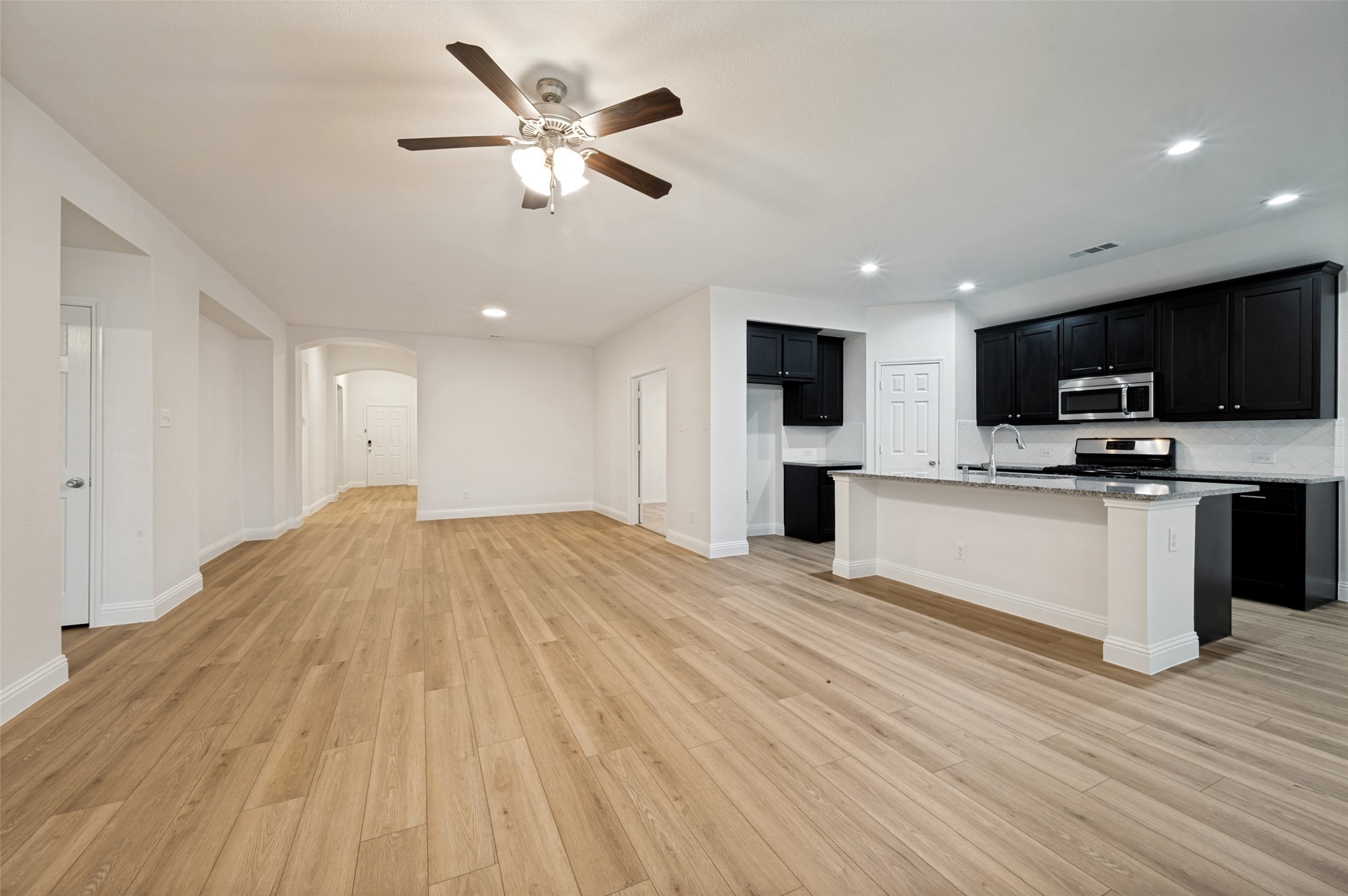 1612 Meadow Trail Lane Aubrey TX 76227