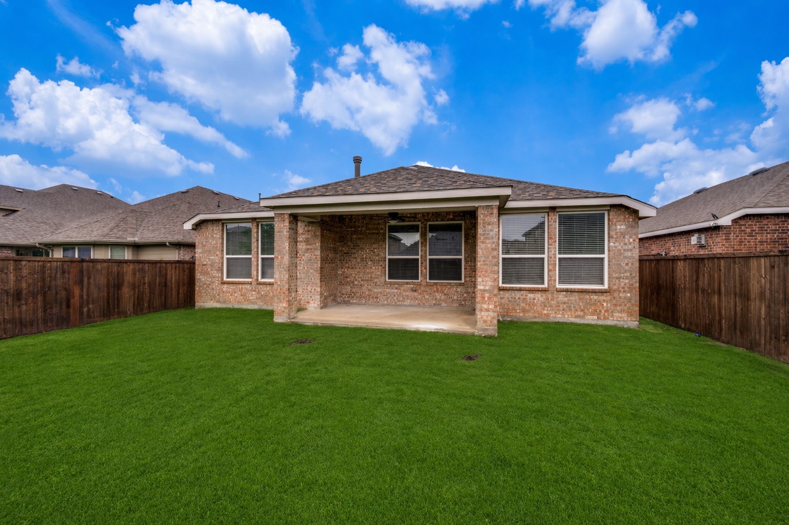 1612 Meadow Trail Lane Aubrey TX 76227