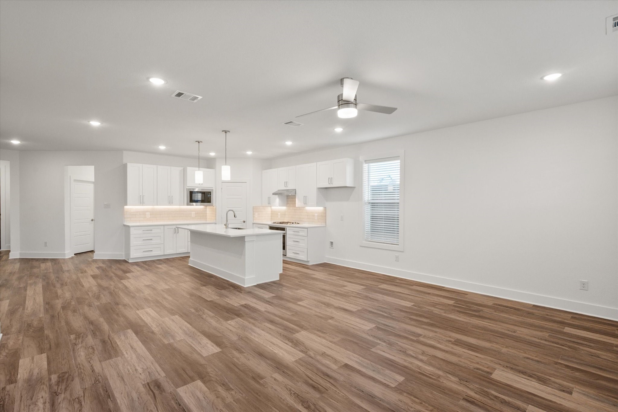 3636 Randall Terrace Grand Prairie TX 76065