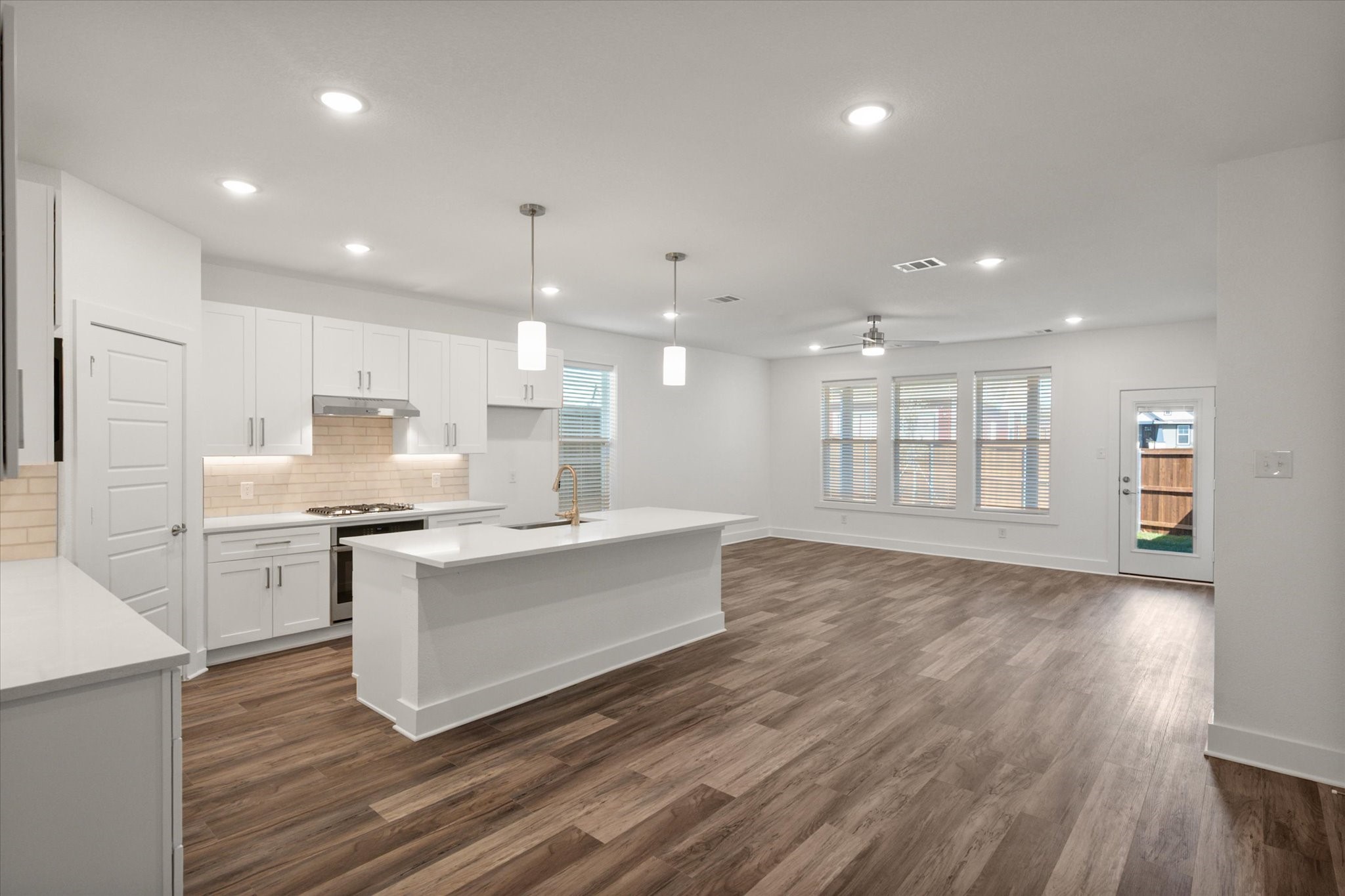 3636 Randall Terrace Grand Prairie TX 76065