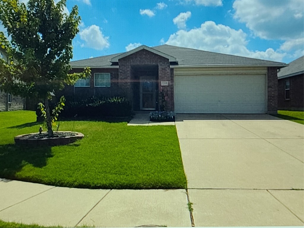 1205 Gayle Street Burleson TX 76028