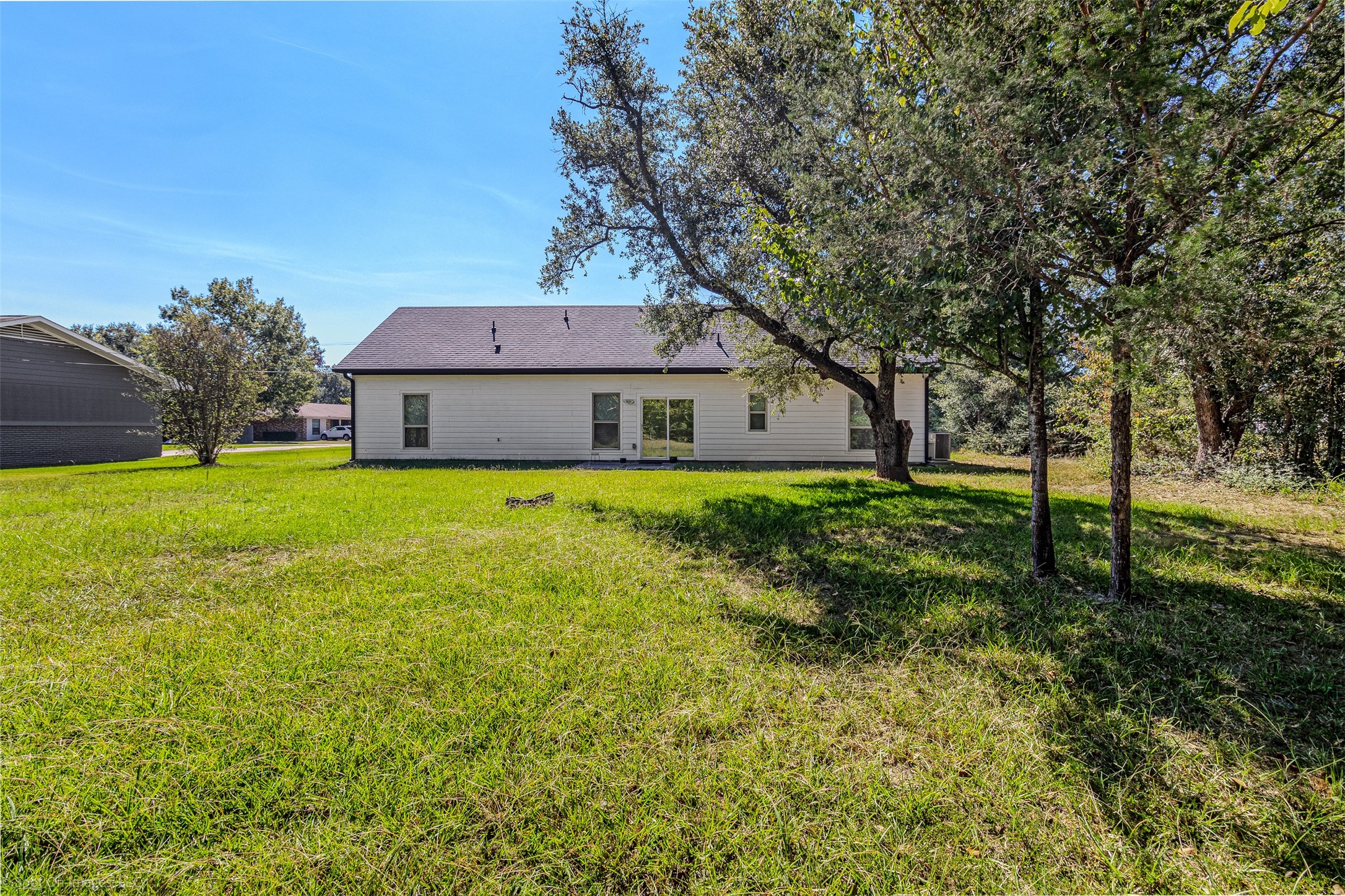 369 Pine Chase Street Van TX 75790