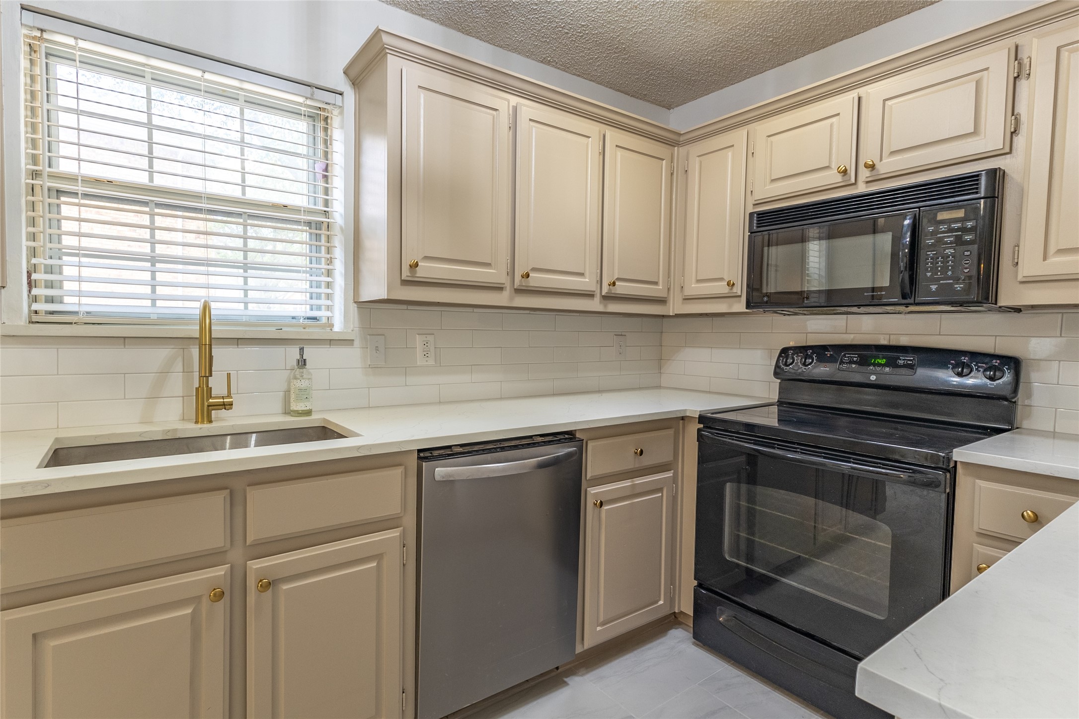 8518 Bridgewater Drive Rowlett TX 75088