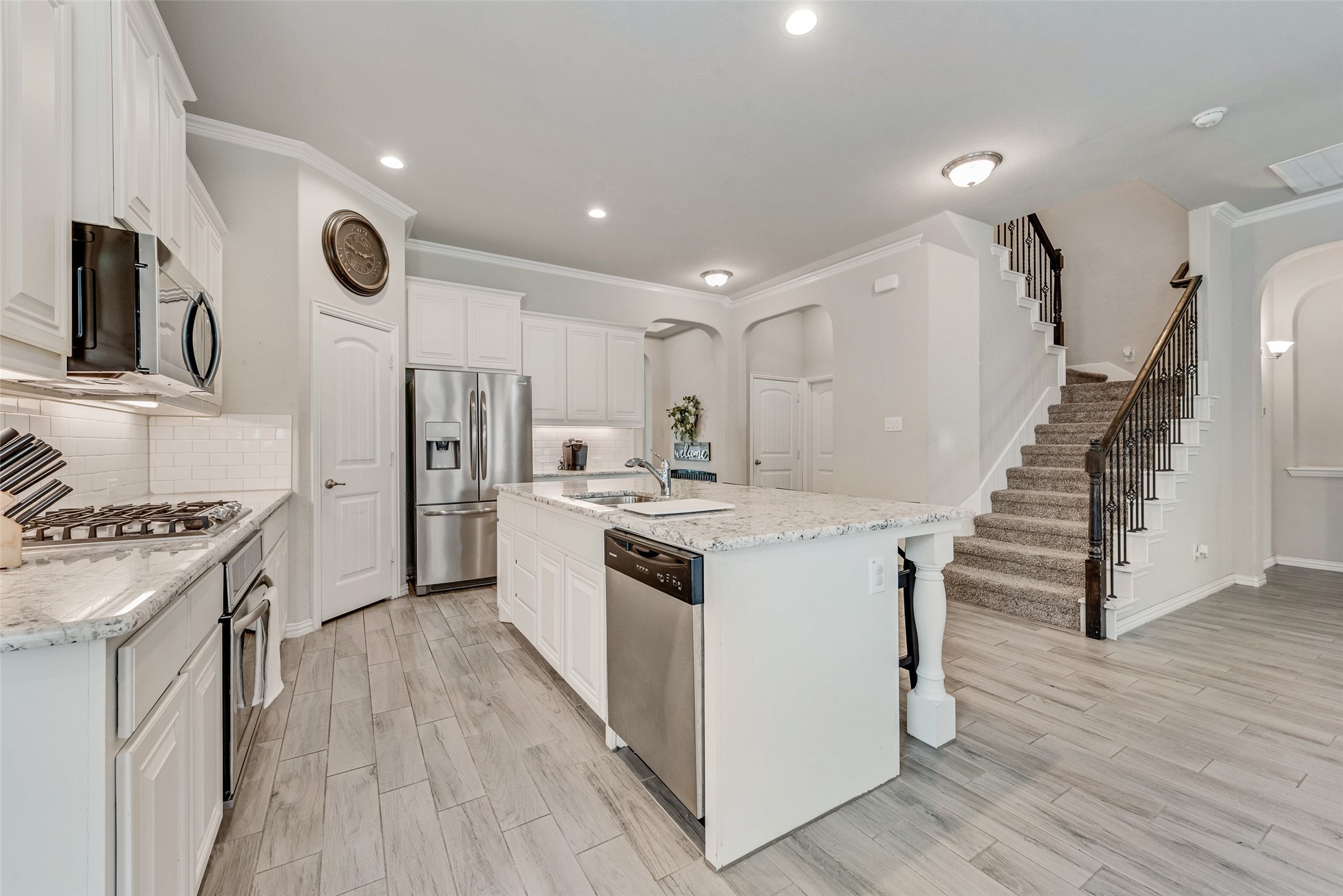 3221 Burgundy Lane Midlothian TX 76065