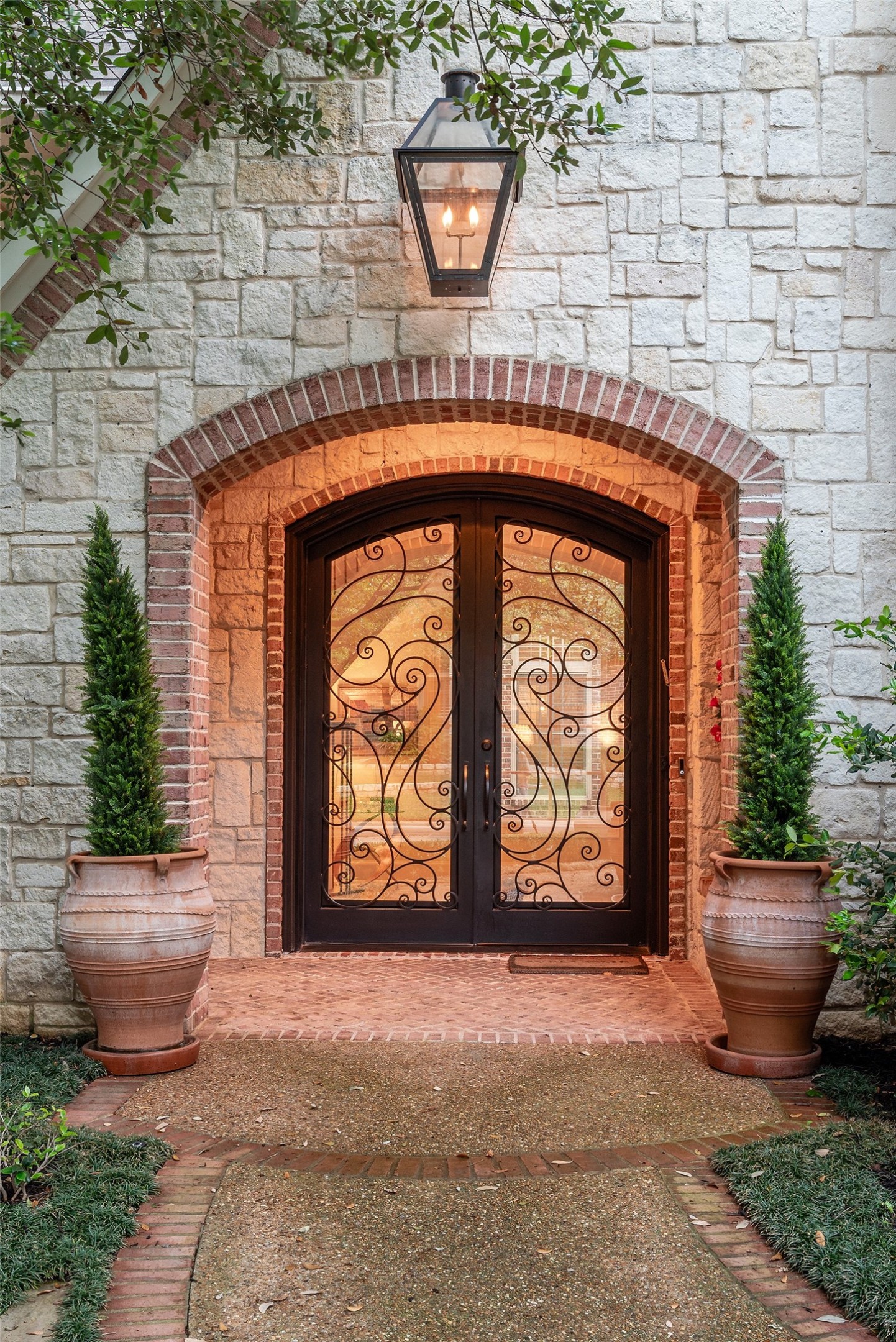 6914 Oak Manor Drive Dallas TX 75230
