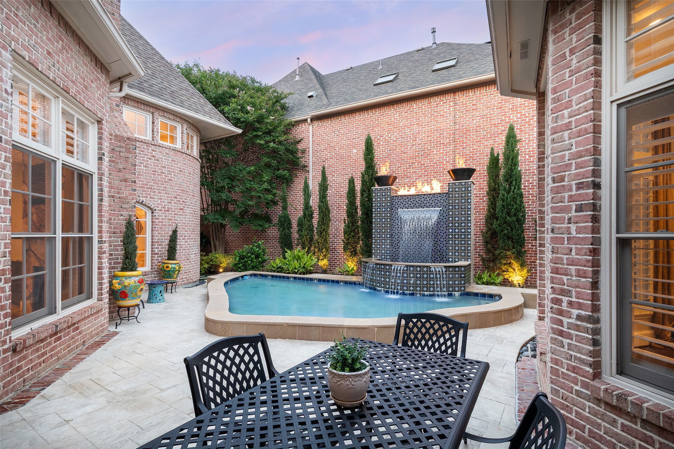 6914 Oak Manor Drive Dallas TX 75230