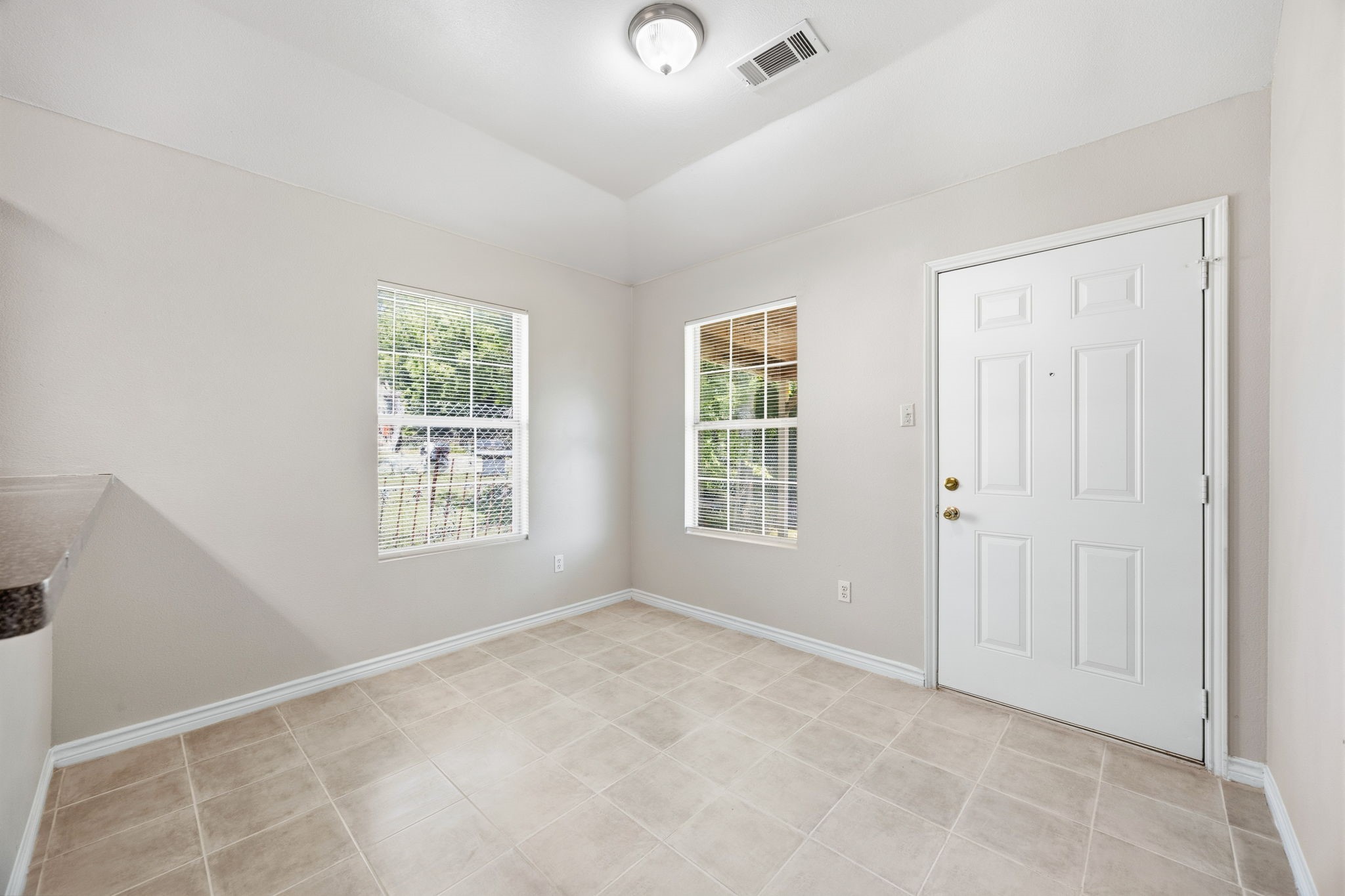 2206 Spikes Street Grand Prairie TX 75051