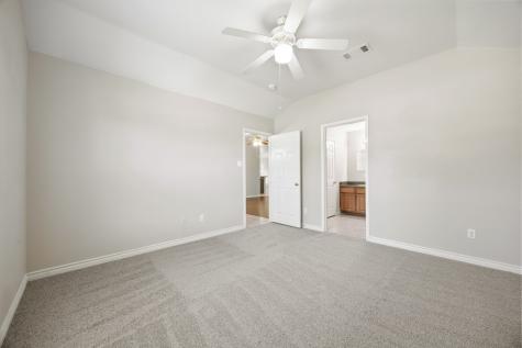 2206 Spikes Street Grand Prairie TX 75051
