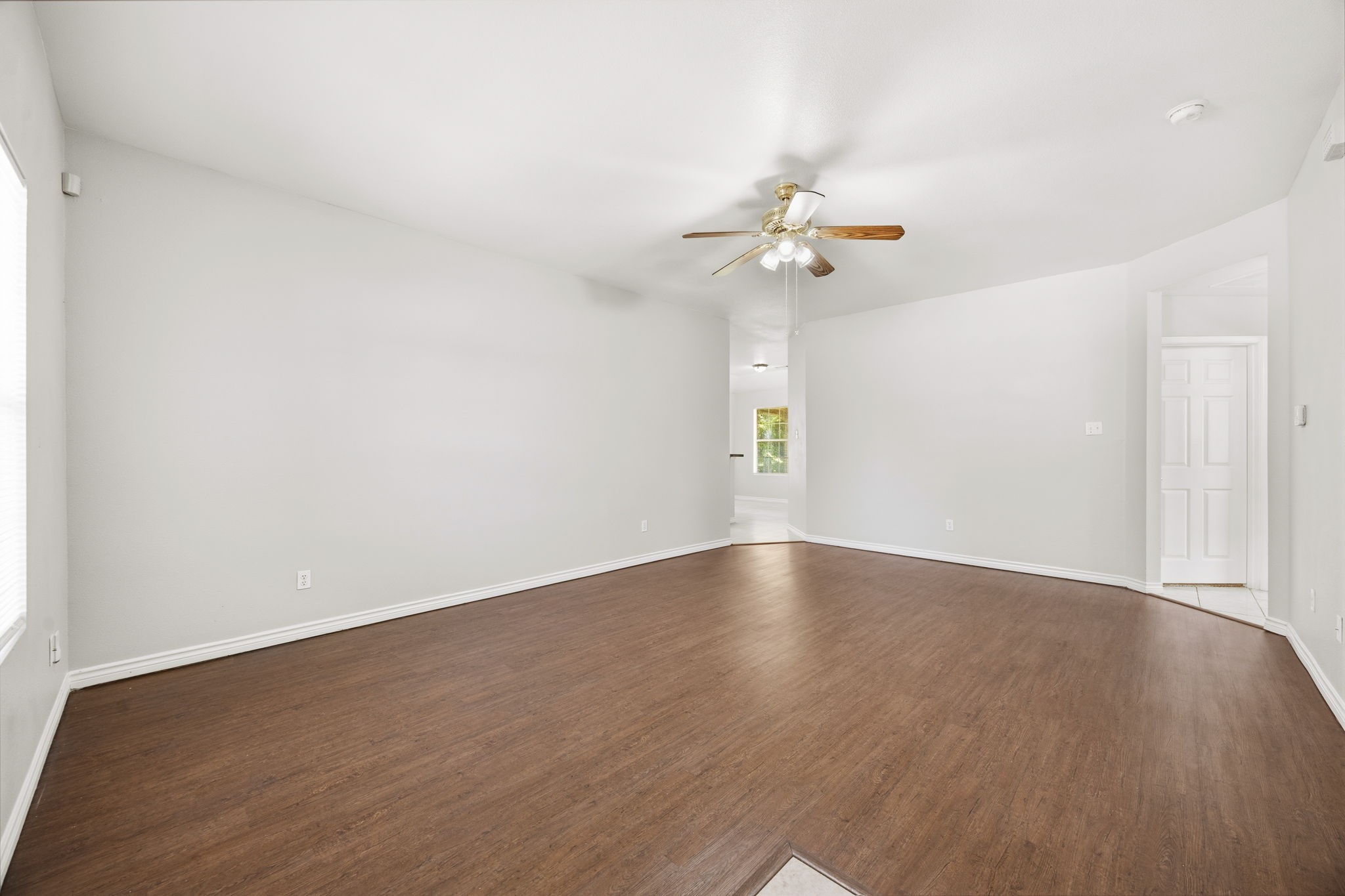 2206 Spikes Street Grand Prairie TX 75051