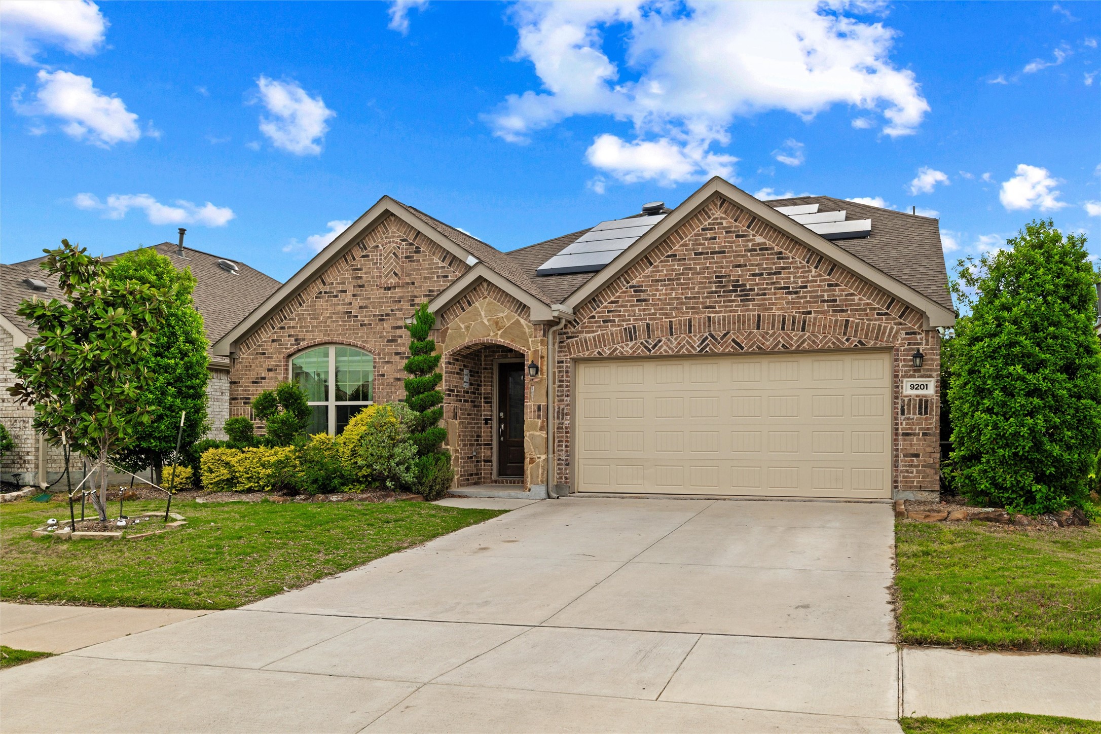 9201 Acre Meadows Lane Arlington TX 76002