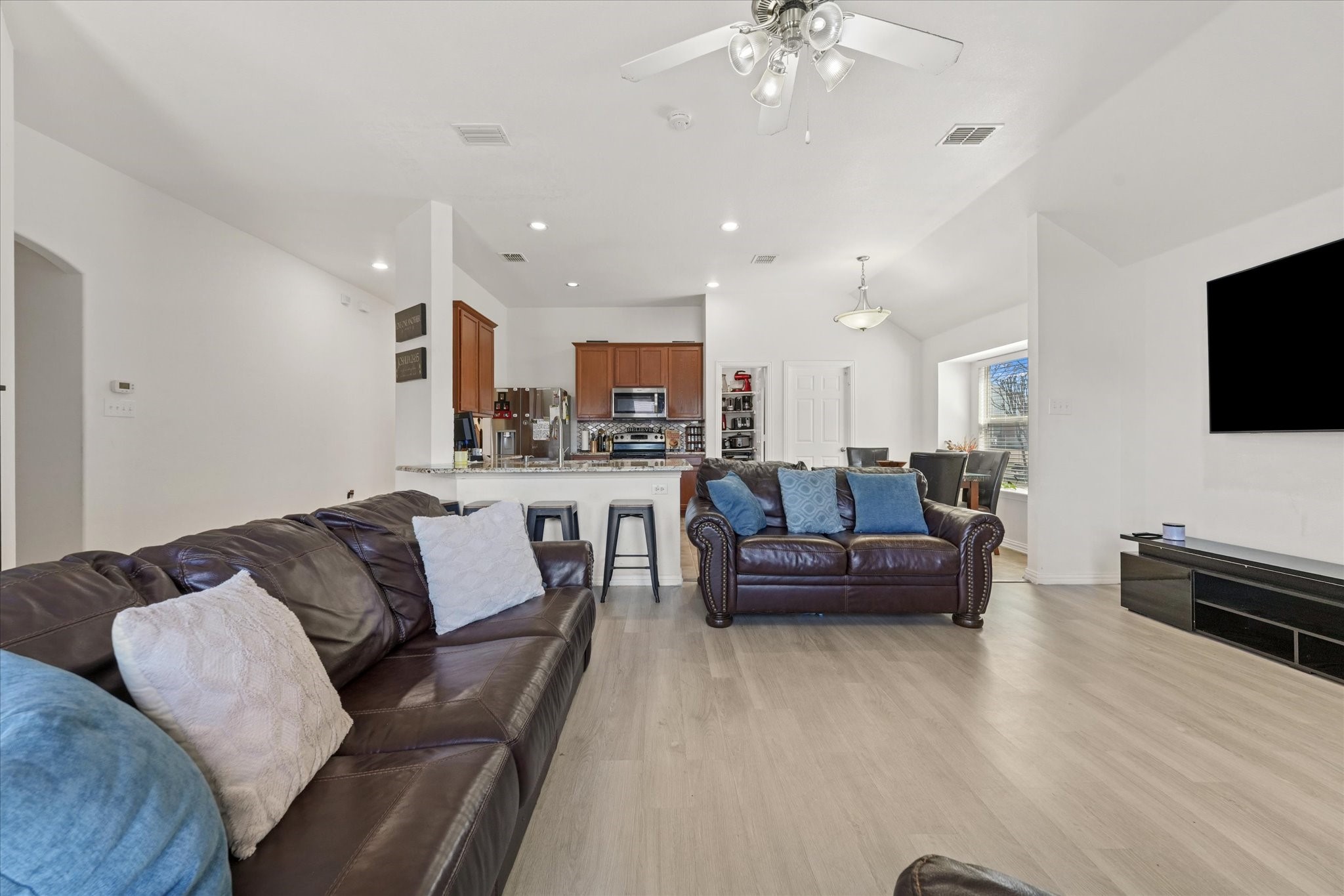 919 Fleetwood Cove Drive Grand Prairie TX 75052