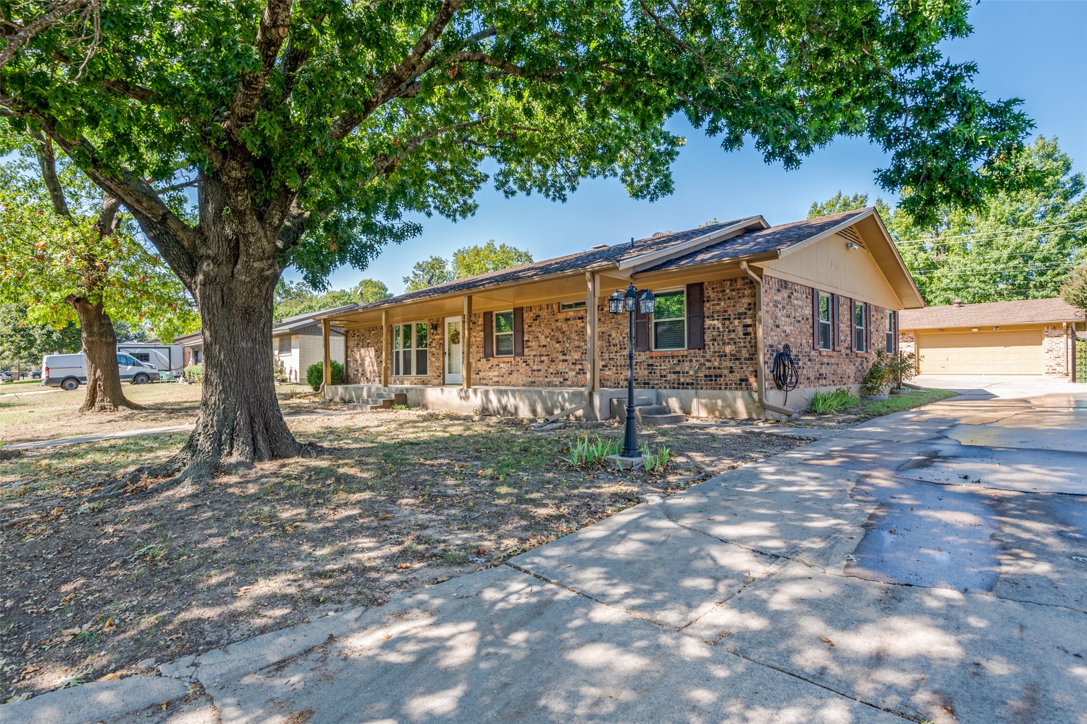 2025 Cypress Street Gainesville TX 76240