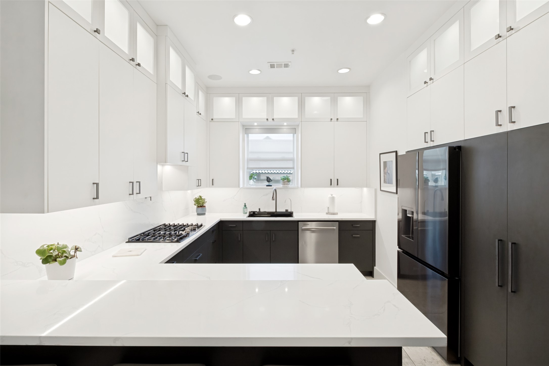 2848 Woodside Street Dallas TX 75204