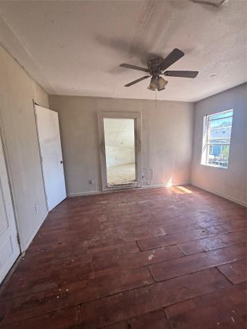 1201 E Davis Avenue Fort Worth TX 76104