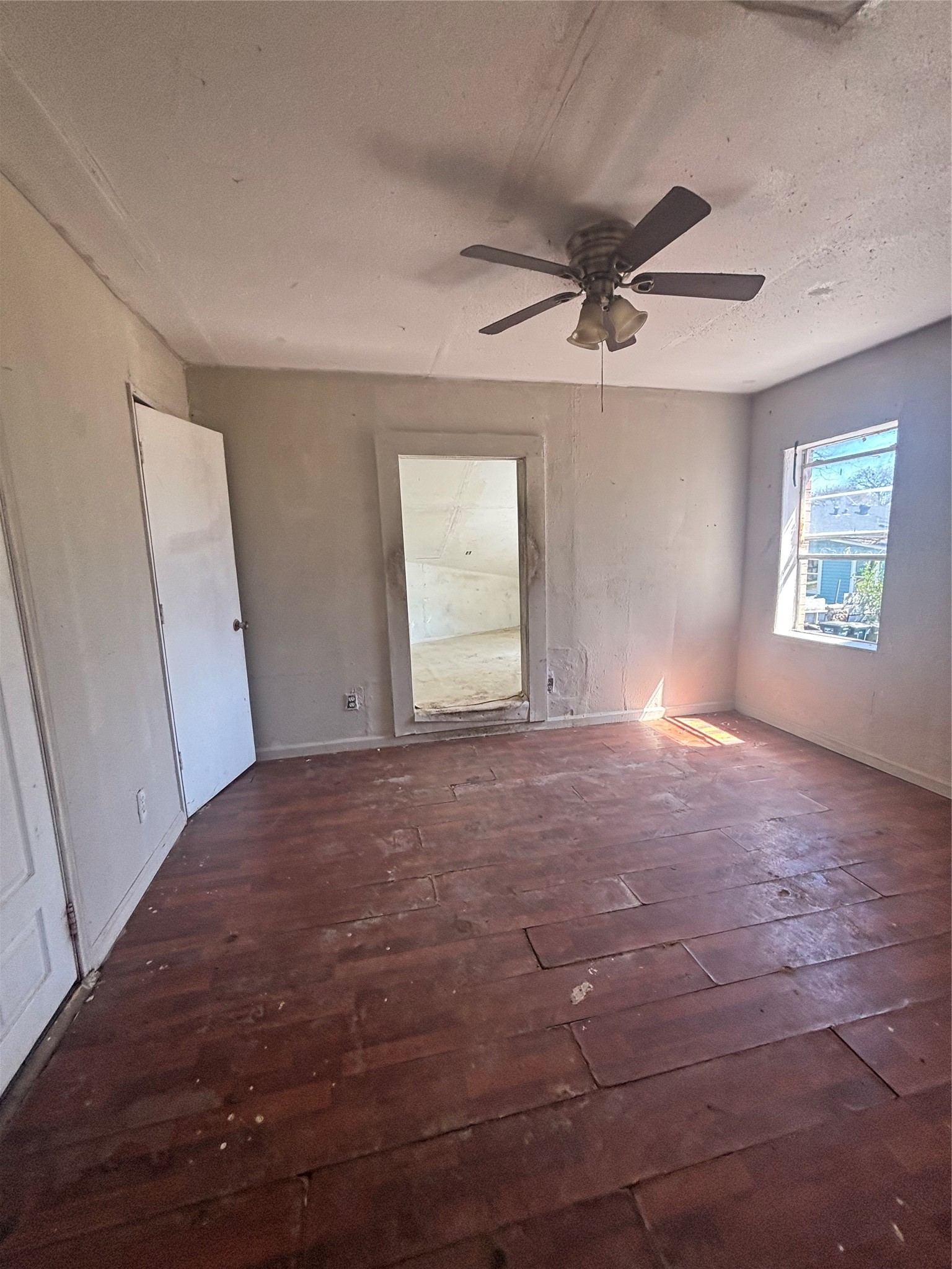 1201 E Davis Avenue Fort Worth TX 76104