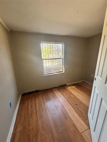 1201 E Davis Avenue Fort Worth TX 76104