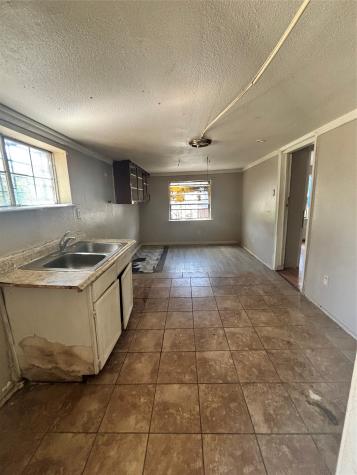 1201 E Davis Avenue Fort Worth TX 76104