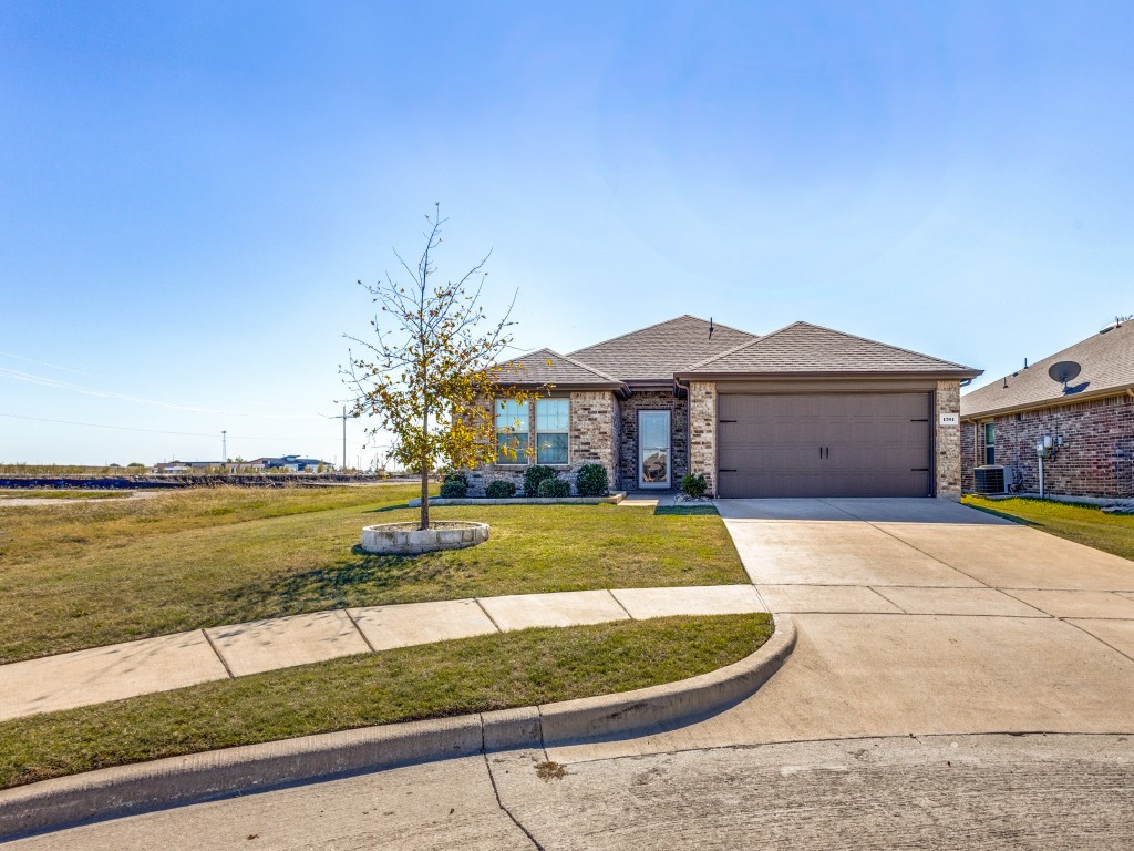 1701 Princeton Avenue Farmersville TX 75442