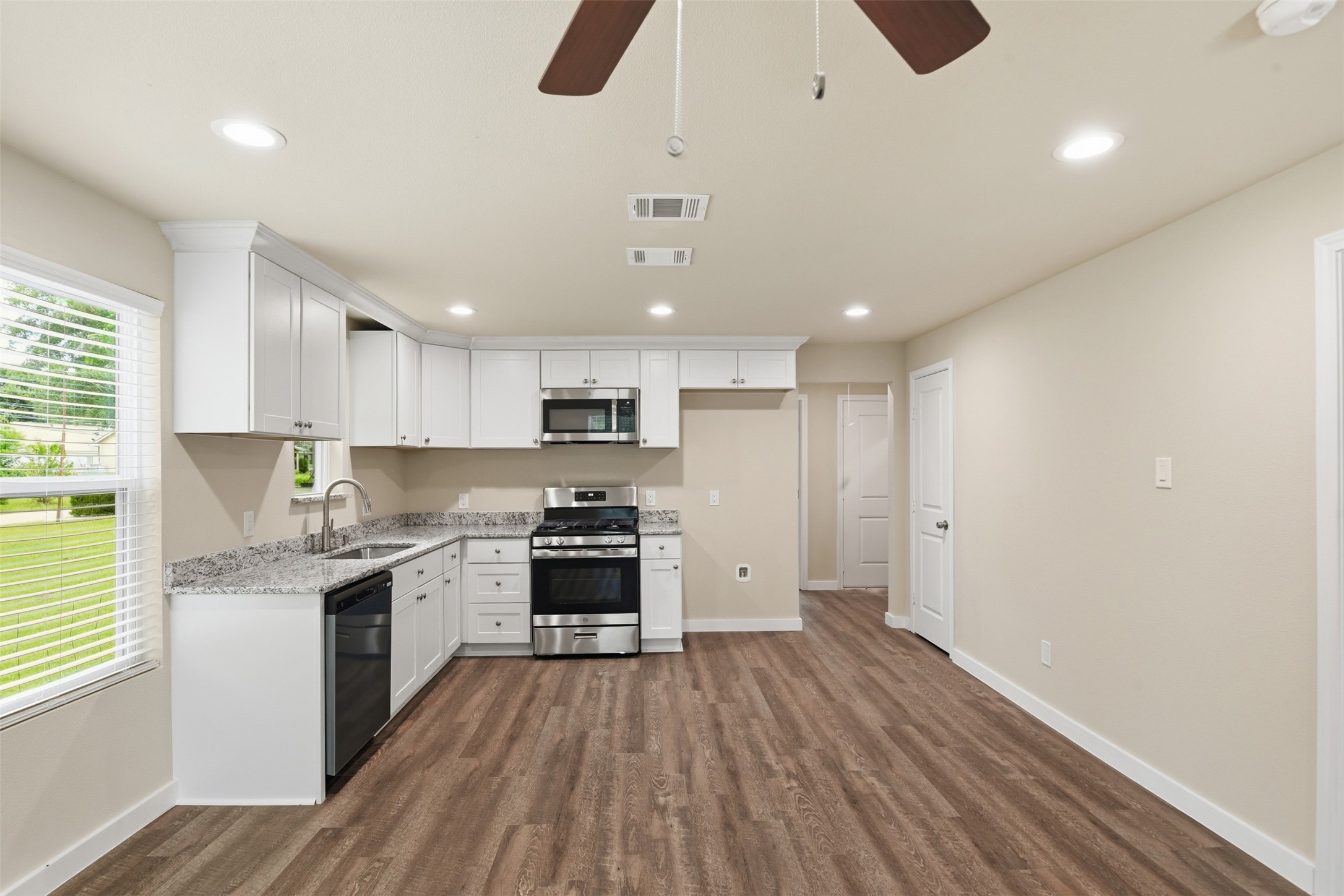 1618 Cleveland Street Greenville TX 75401