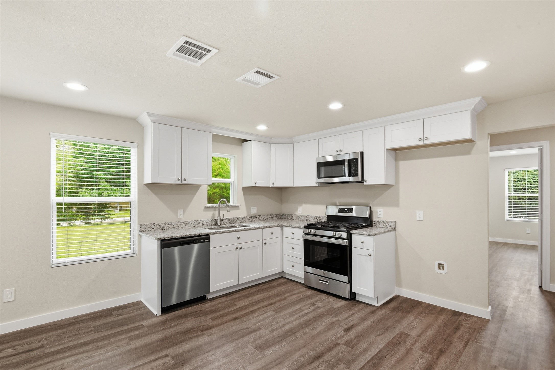 1618 Cleveland Street Greenville TX 75401