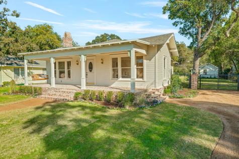 915 Cherry Street Graham TX 76450