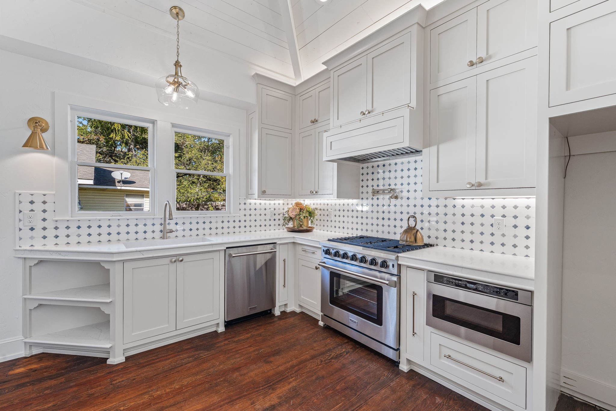 915 Cherry Street Graham TX 76450