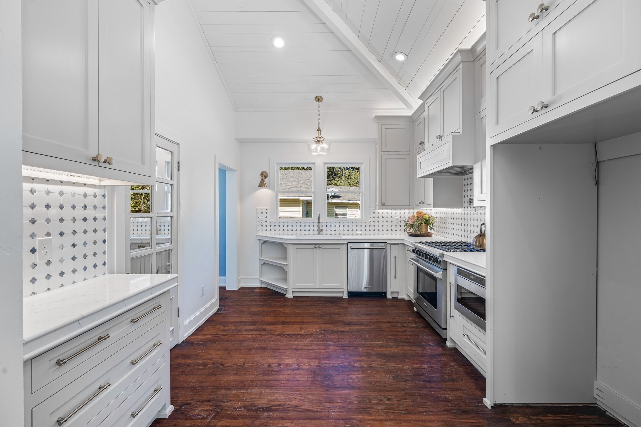 915 Cherry Street Graham TX 76450