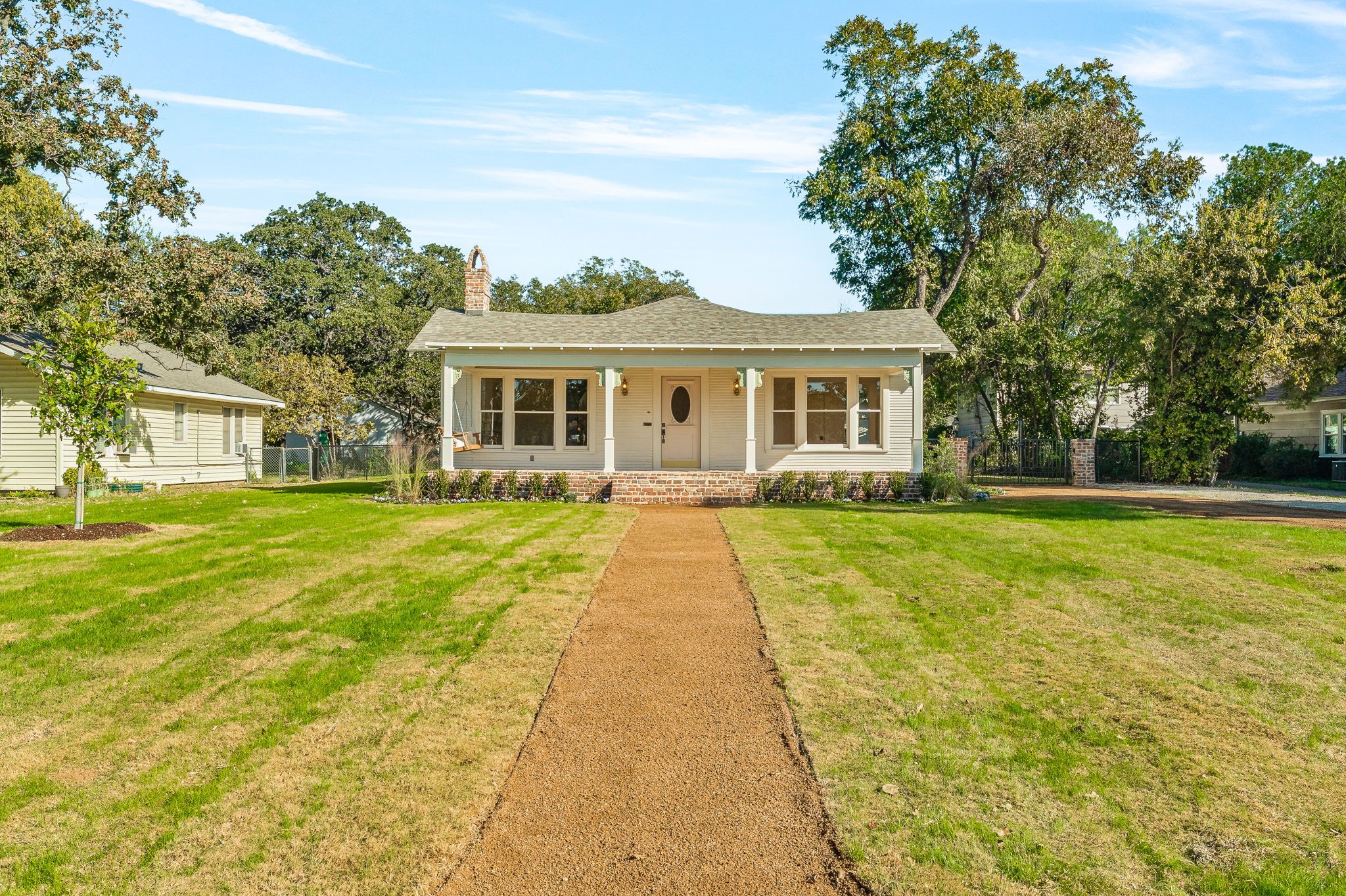 915 Cherry Street Graham TX 76450