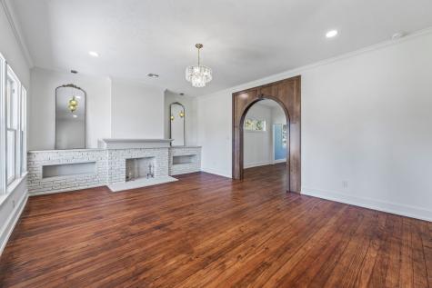 915 Cherry Street Graham TX 76450
