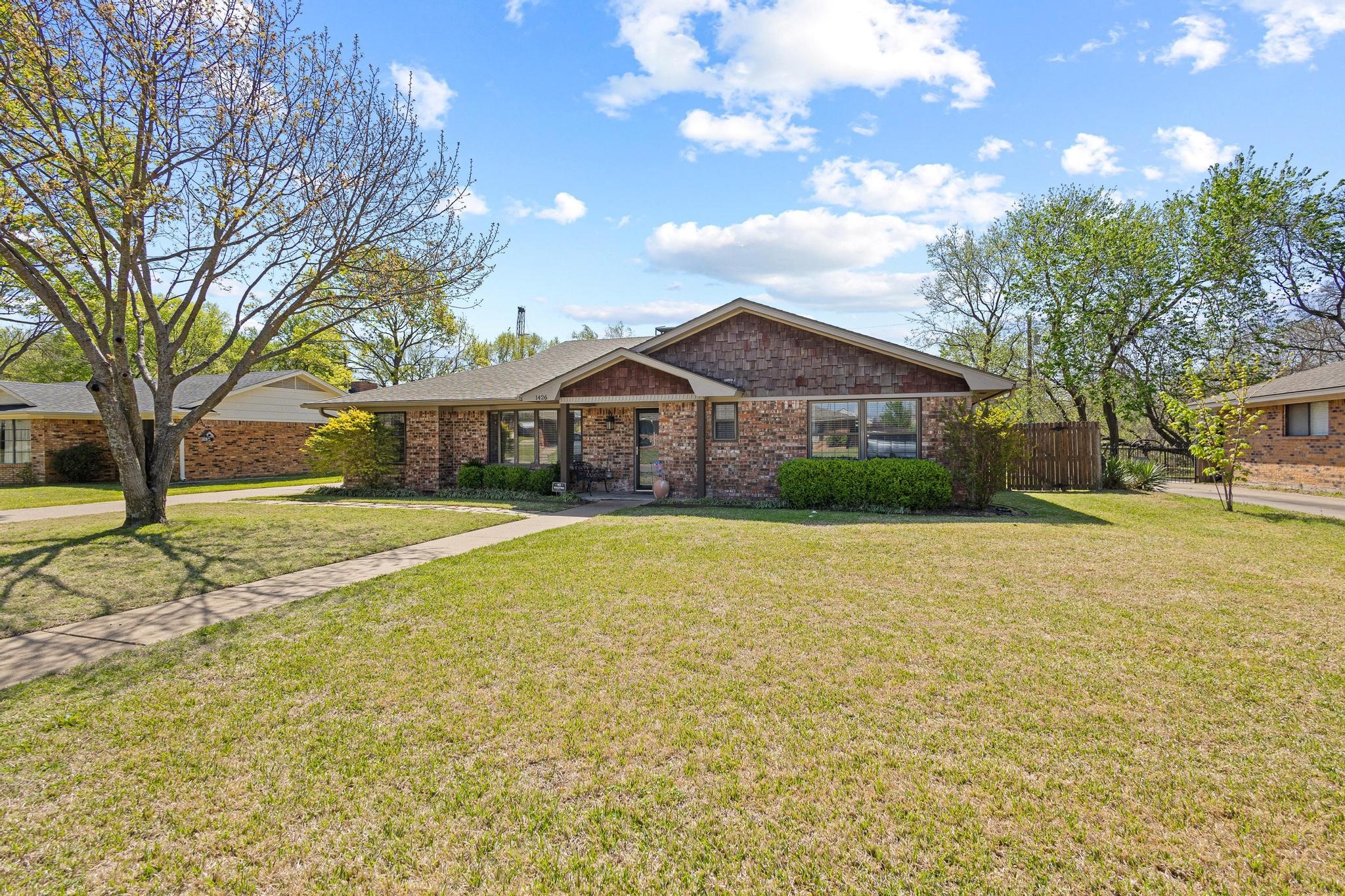 1426 Andy Drive Sherman TX 75092